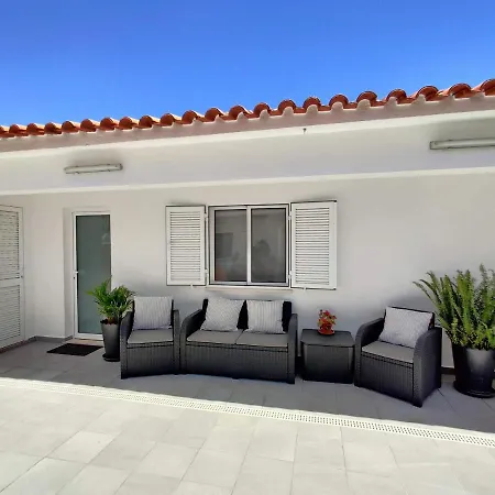 Casa Sequeira * 阿尔布费拉